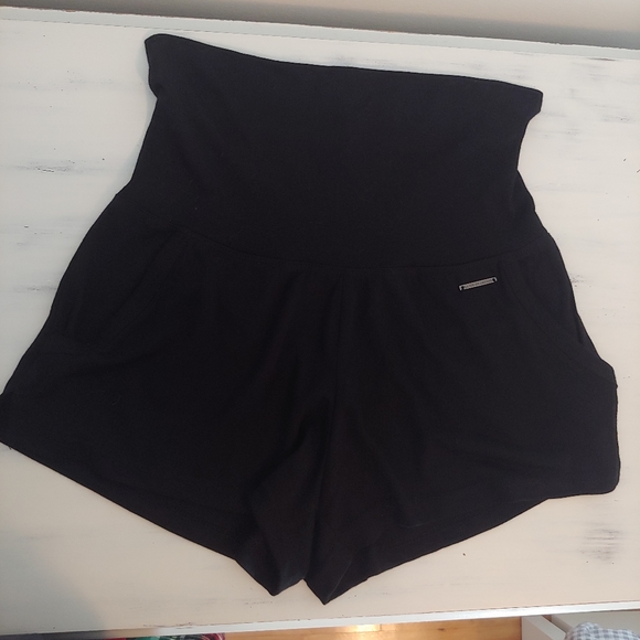 NWOT High Quality Yoga Lounge Shorts - Picture 2 of 6